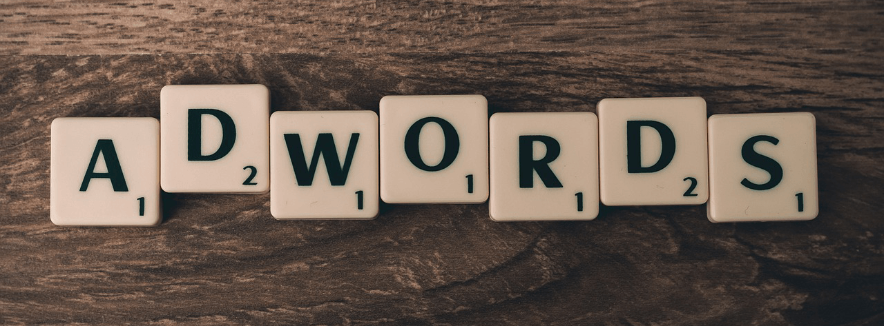 AdWords skrivet med Alfapet-bokstäver